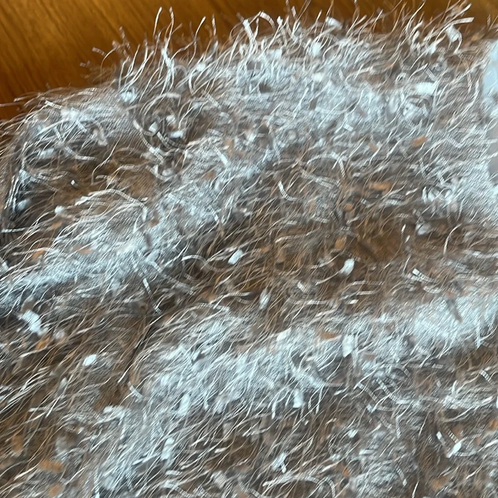 Saint Art Gray Feather Top - Picture 6 of 8